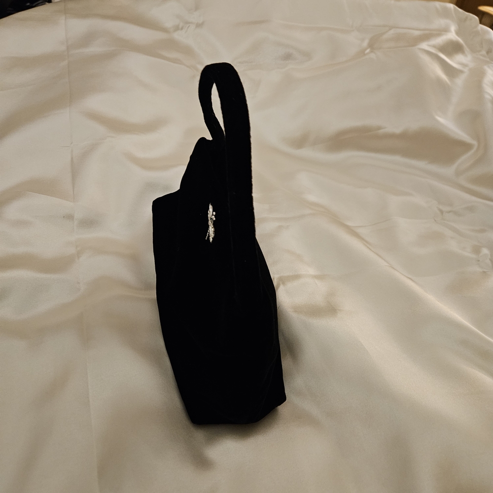 Carolee Black Velvet Clutch with Silver Dragonfly - Picture 5 of 9
